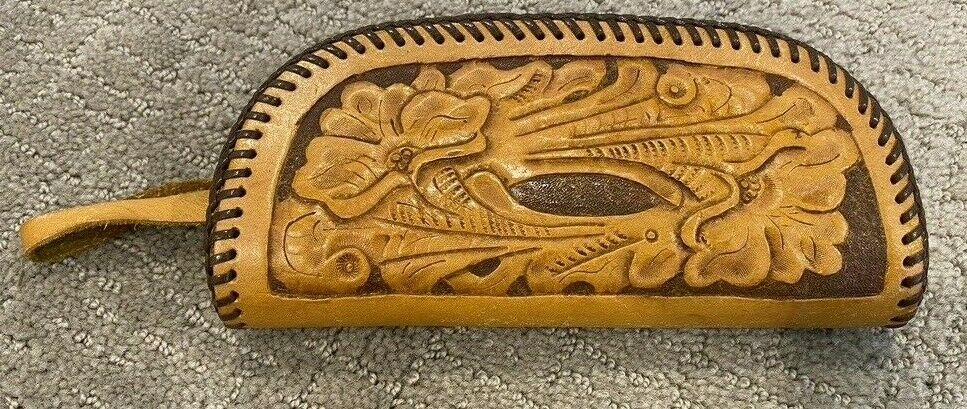Vintage  Western Tooled Leather Change Zipper Purse/wallet