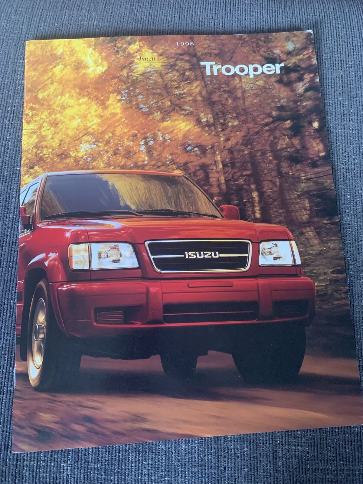 1998 Isuzu Trooper Catalog Sales Brochure